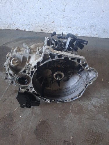 Hyundai tucson petrol g4fd - petrol,