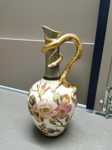 Rare collectible vintage royal - rare,