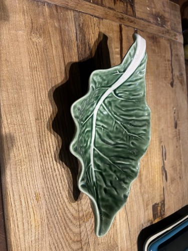 Bordallo pinheiro green dish - pinheiro,
