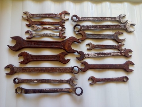Job lot old - lot, rusty