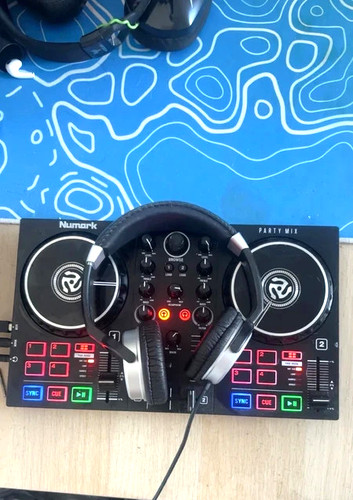 Numark party mix mixer and - numark,
