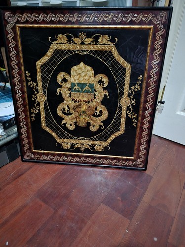 Vintage french wooden crest - vintage,
