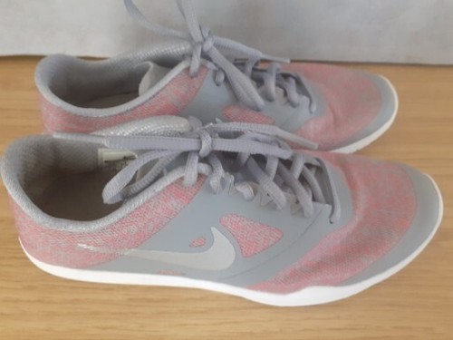Nike size studio - size, trainer