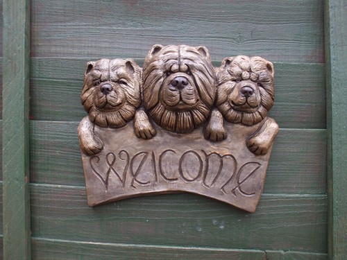 Stone chow head dog - chow,