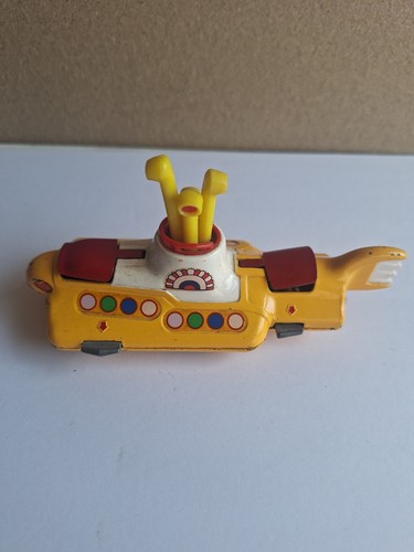 Corgi vintage yellow - vintage,