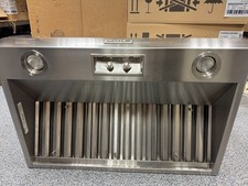 UNUSED Wolf Pro Wall Hood