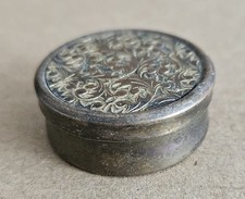 Tiny Rocco Style Vintage