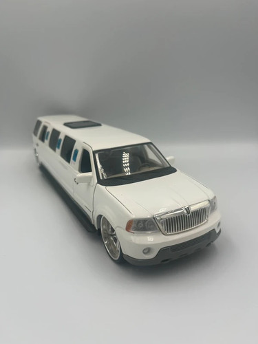 Rare vintage maisto - rare,