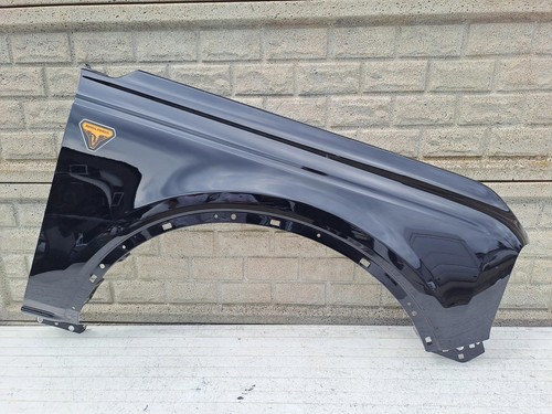 Ford bronco front right - front,