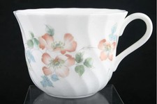 Wedgwood - Cottage Rose -