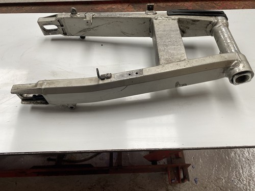 Kawasaki zx9r 2002 swingarm - kawasaki,