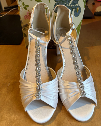Perfect bridal company dolly - perfect,