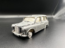 Spot On Austin Taxi FX4