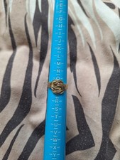 Gold tone, Celtic? knot design