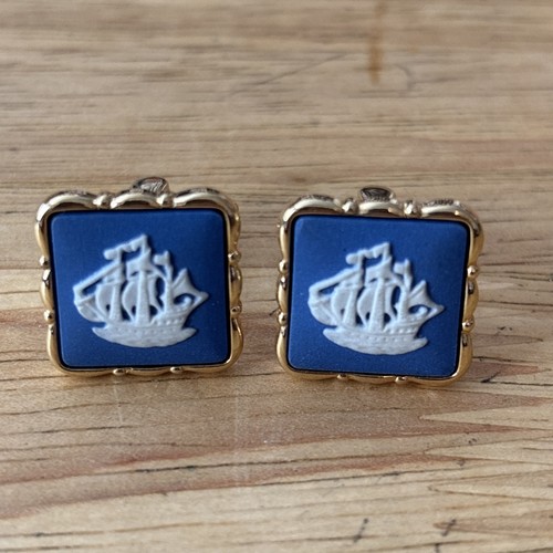 Charming vintage pair - pair, of