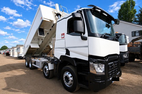2019 renualt c430 8x4 tipper - renualt,