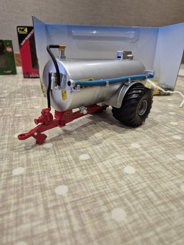 Britains slurry tanker - britains,