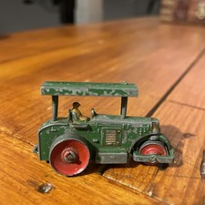 Lesney - Diesel Road Roller - 1A Flat Roof (Code 4) - Dark Green and gold. 1953