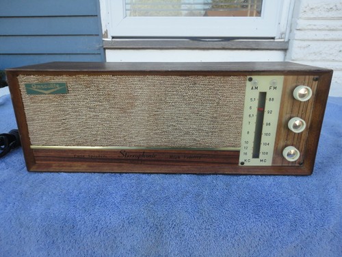 Vintage wood vacuum - wood, am