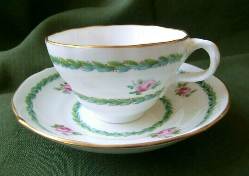 Victorian waisted tea cup - cup, &