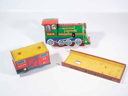 Vintage tin plate litho train - vintage,