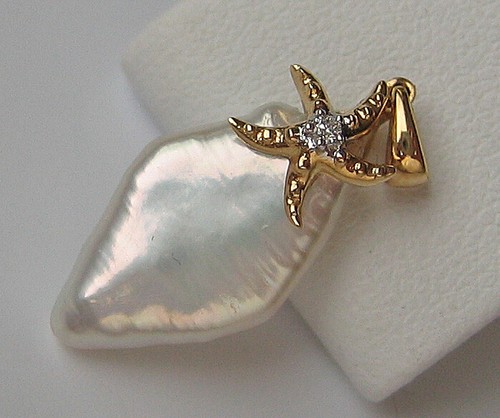 Fine brilliant pendant - ★,