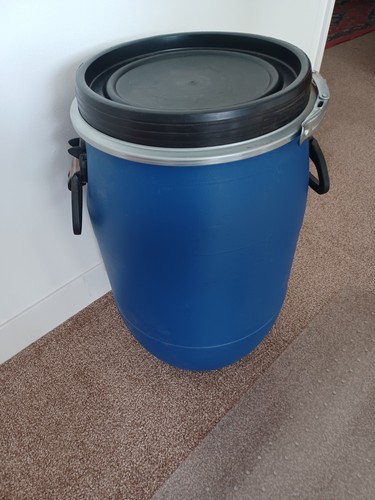 Litre blue plastic canoe - blue,