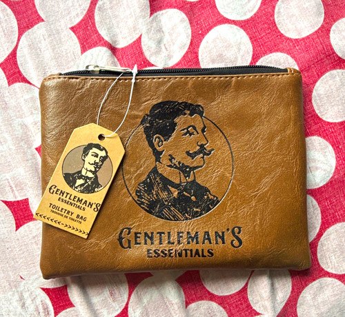 Gentleman essentials brown - essentials,
