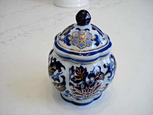 Blue and white ginger - and,