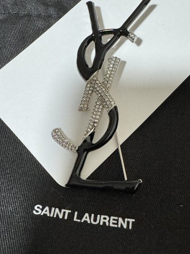Ysl classic gray brooch - ysl,