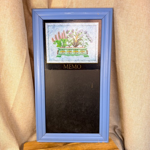 Vintage 90s blue wooden memo
