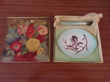VINTAGE CARLTON WARE BUTTER / JAM DISH WITH SPREADER UNUSED IN ORIGINAL BOX