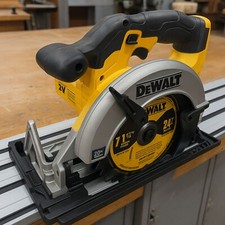 DeWalt DCS391B Circular Saw