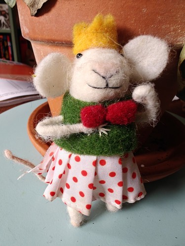 Sass and belle - belle, felt