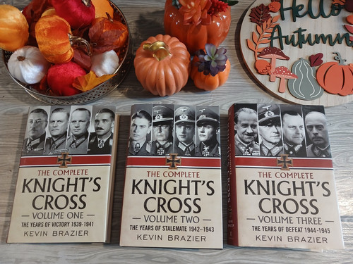 The complete knight cross - the,