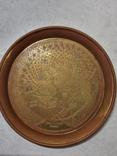 Vintage round engraved - round,