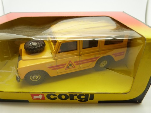 Corgi 421 land rover lwb - 421,