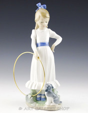 Nao Lladro Figurine #379 MY DOG DOES TRICKS GIRL WITH HOOP & PUPPY Mint
