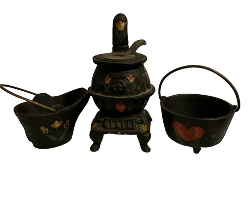 Cast iron miniatures - cast, pot