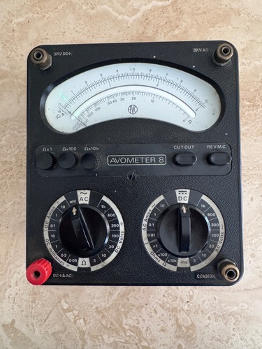 Vintage universal avometer - universal,