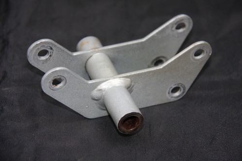 Engine bracket support - engine,