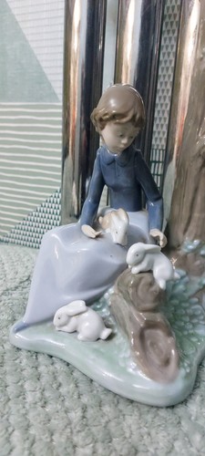 Beautiful vintage nao - beautiful,