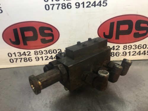 Hydraulic valve block - , 524369