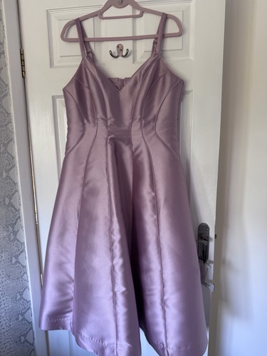 Stunning ladies occasion dress - stunning,