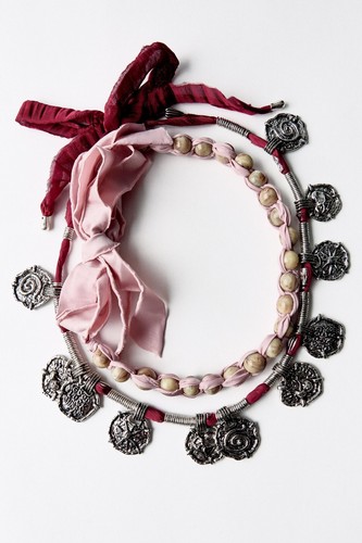 Bnwt statement metal coin - bnwt:,