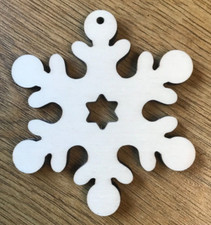 8.5cm Snowflakes x 6 Pyrography / Craft Blanks - 6mm Thick Poplar Plywood