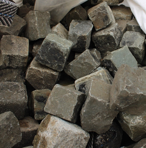 Reclaimed granite cobble - reclaimed, setts