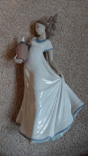 Lladro nao figurine joyful - nao,