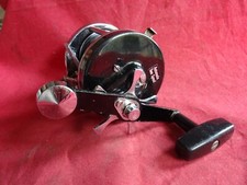 A GOOD VINTAGE USED VINTAGE ABU AMBASSADEUR 9000C MULTIPLIER SEA REEL