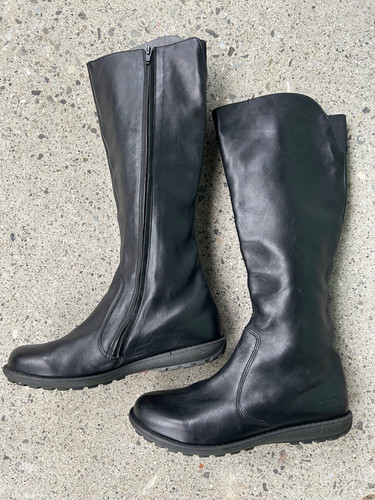 Rare mod tall black - rare, 8